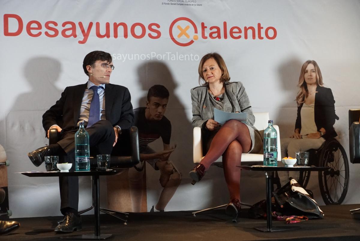 Cristina Gallach junto a Alberto Durán, vicepresidente ejecutivo de Fundación ONCE.