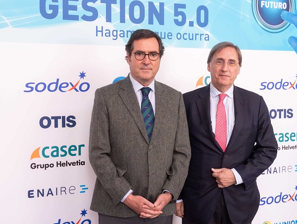 Antonio Garamendi, presidente CEOE y Tomás Pascual, presidente del Club Excelencia en Gestión