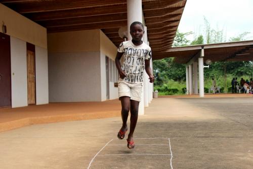 Deborah, Costa de Marfil. Su padre se fue cuando ella era pequeña, y como su nacimiento nunca fue registrado, no pudo obtener la ciudadanía.  © ACNUR/UNHCR/Arnaud Froger