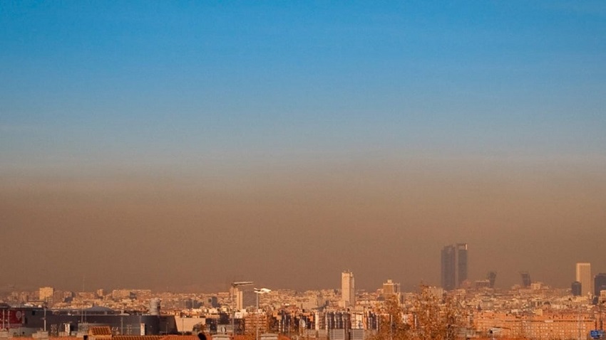 La combustión del diésel genera emisiones de NOx, SO2 y PM que afectan a la calidad del aire.