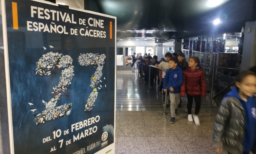El festival tiene una sección infantil y juvenil.