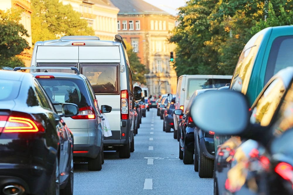 La OMS recomienda que el nivel de ruido medio registrado a lo largo de 24 horas no sobrepase los 53 decibelios.