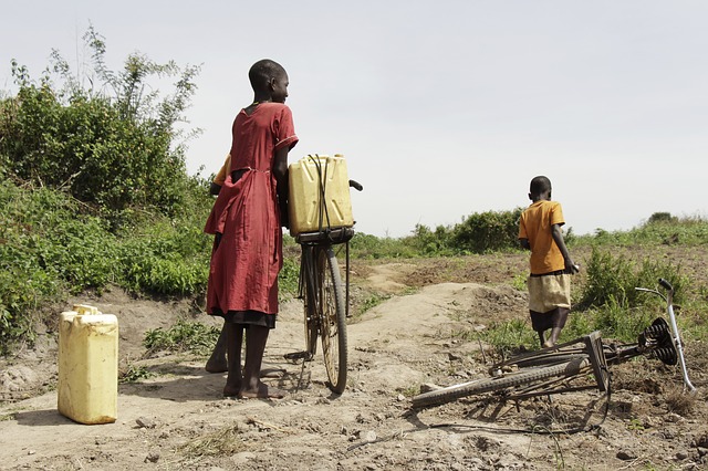 En el subsuelo africano existen 500.000 billones de litros de agua subterránea que podrían aprovecharse 