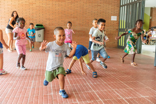 Un total de 16.788 menores de toda España participarán en las colonias urbanas del programa CaixaProinfancia