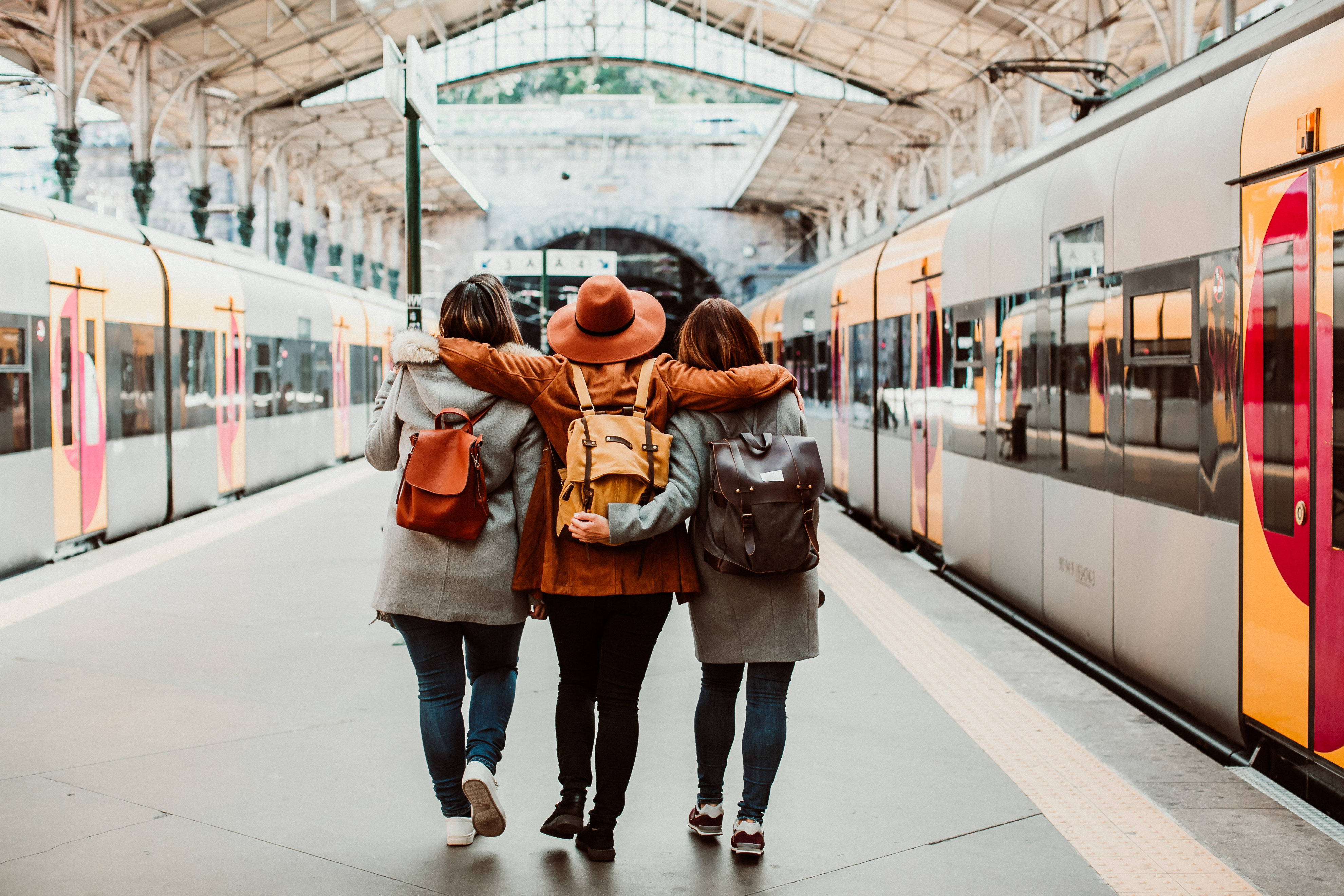 DiscoverEU, ofrece a jóvenes de la UE la oportunidad de viajar gratis en tren.