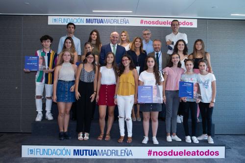 Imagen de los ganadores 2018 de 'Nos duele a todos'.