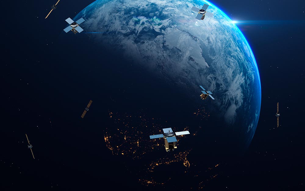 Las tecnología satelital permite optimizar procesos y reducir las emisiones de carbono.