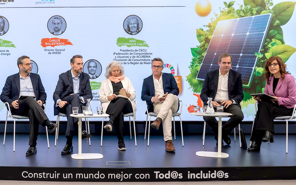El auditorio de Torre ILUNION acogió el Encuentro para la Transformación sobre autoconsumo energético.