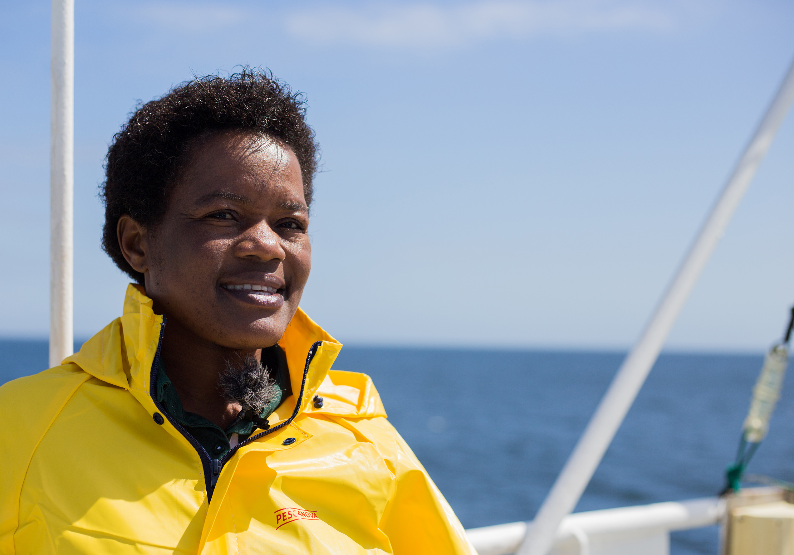 Nelago Kwedhi, la primera mujer de Namibia que ha conseguido el título de capitana de barco.