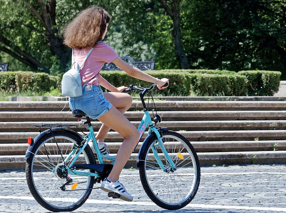 Norauto ha ampliado su catálogo con bicicletas y patinetes eléctricos.