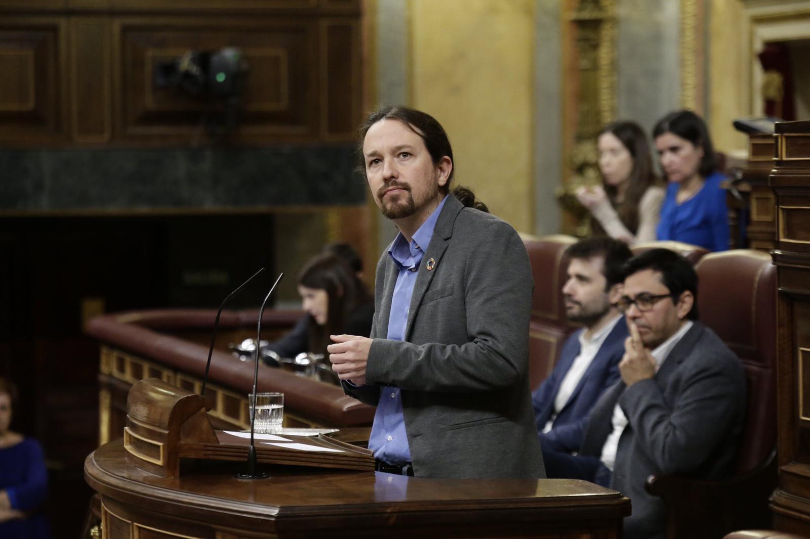 Pablo Iglesias, líder de Unidas-Podemos, lució el pin de los ODS en la sesión de investidura (Foto: Congreso de los Diputados)