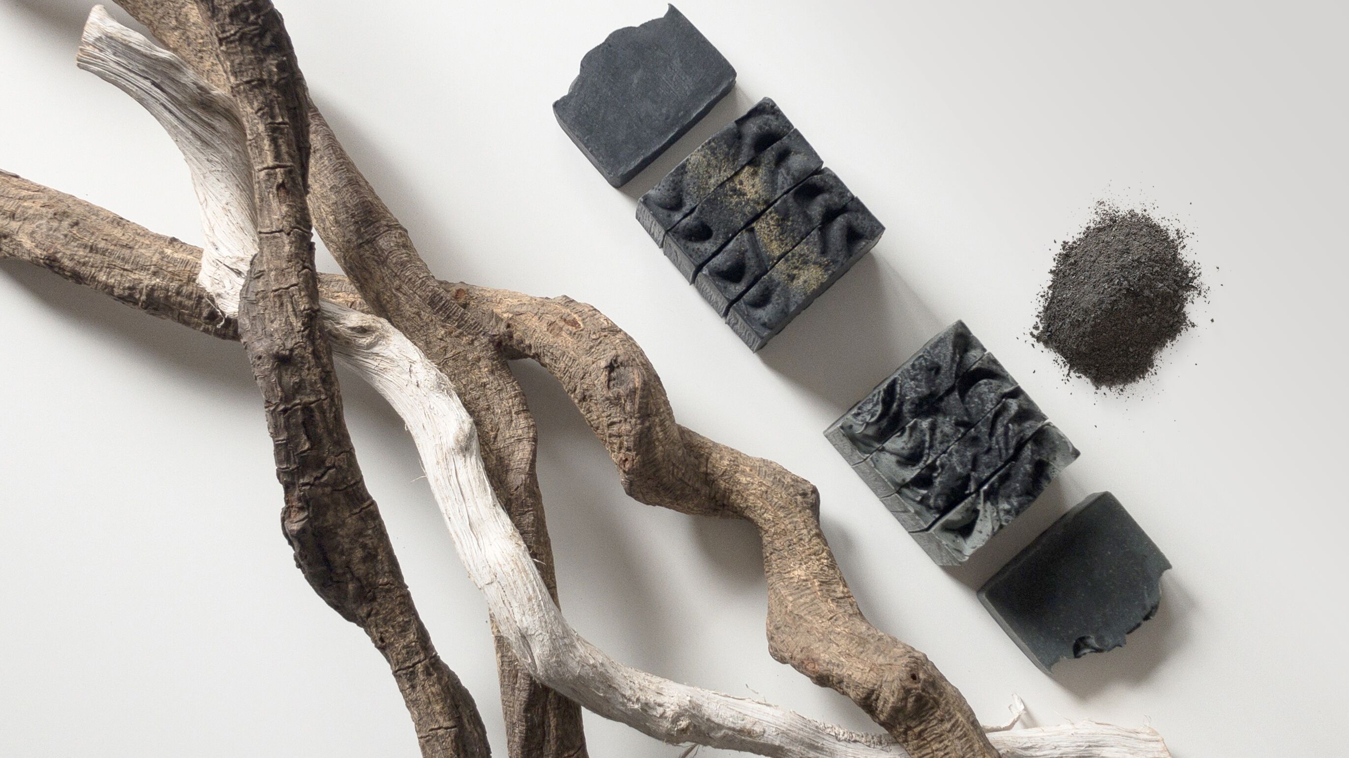 Ramas y cenizas que utiliza Ashes to Life.