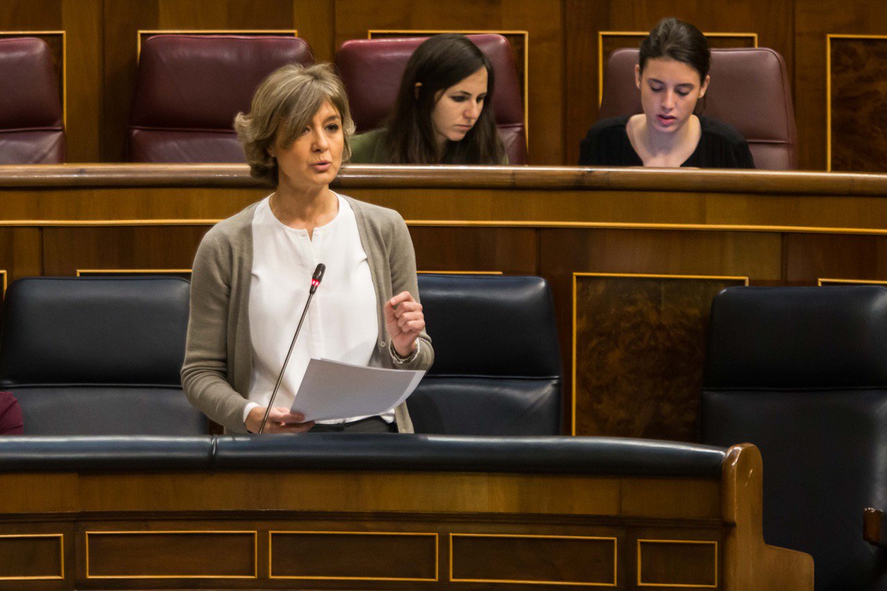 La ministra de Agricultura y Pesca, Alimentación y Medio Ambiente, Isabel García Tejerina, en el Congreso.