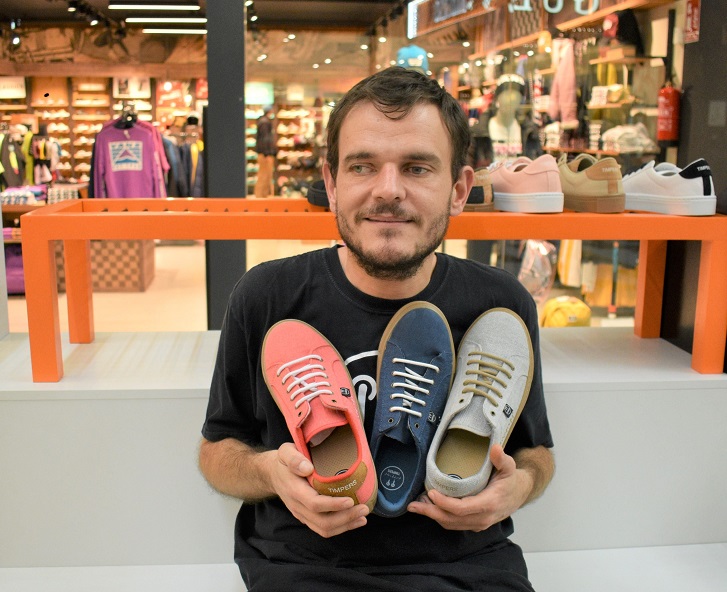 Diego Soliveres, diseñador de las zapatillas Timpers.