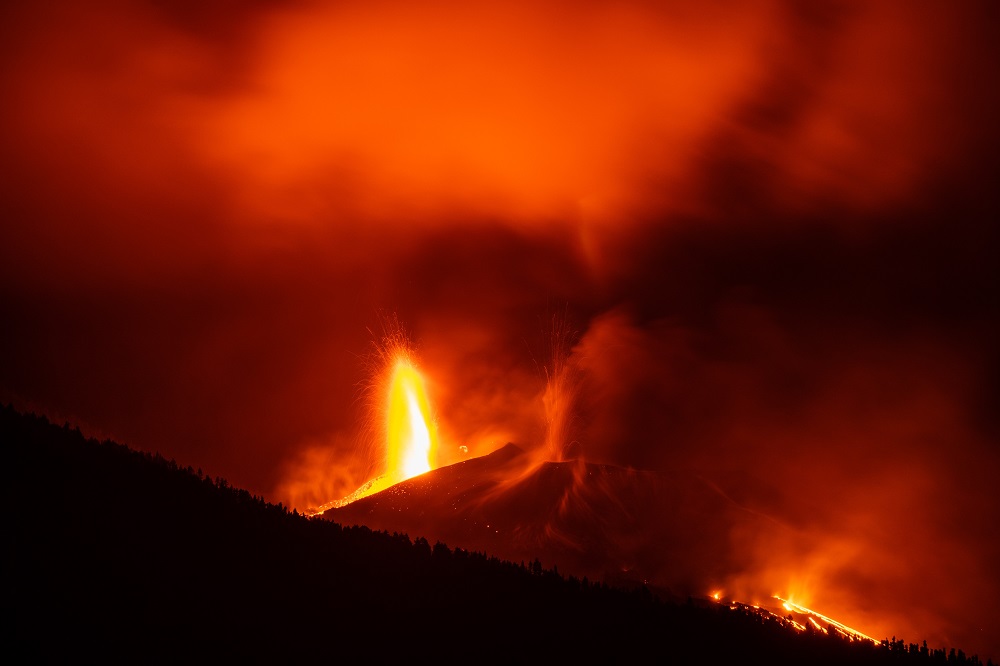 El volcán de La Palma en plena erupción (Foto: Álex Brun)