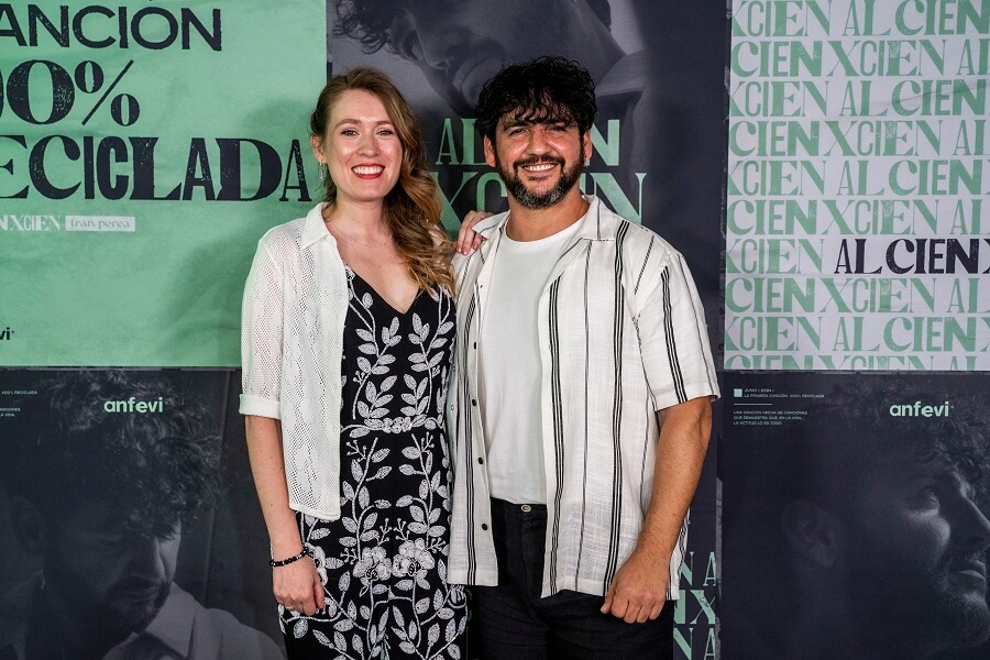 Fran Perea junto a Karen Davies, secretaria general de ANFEVI.