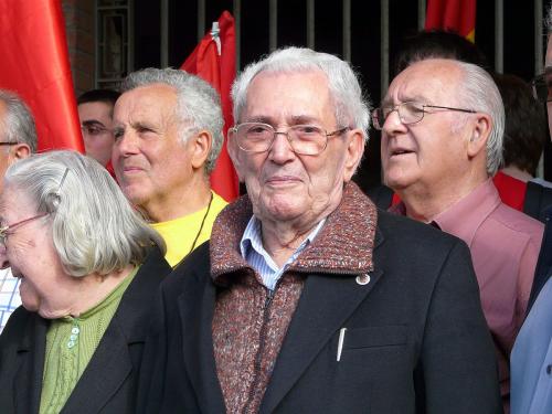 Marcelino Camacho con uno de sus característicos jerseys. Foto: Brocco