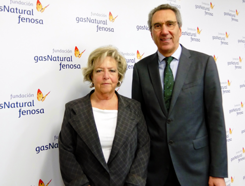 Margarita de Luxán, autora del libro, y Martí Solà, director general de la Fundación Gas Natural Fenosa.