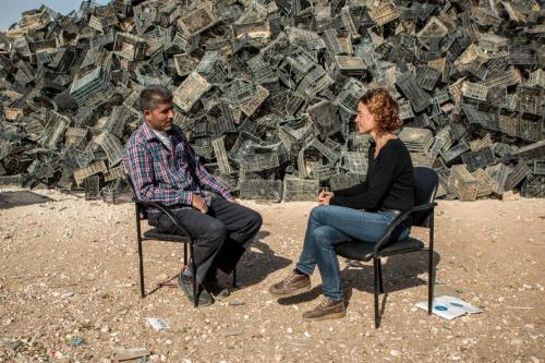 Meritxell Batet y Jasem AL-Wrewir en Jordania.