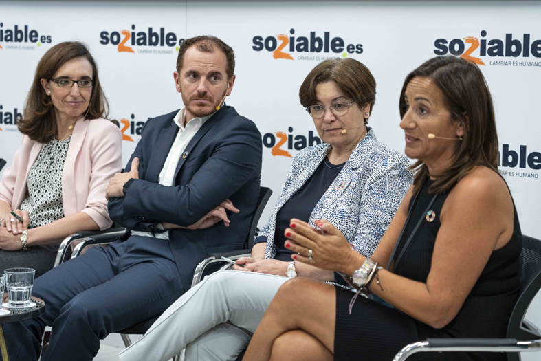 Ana Gascón, Íñigo Larraya, Margarita Muñoz y Ana Palencia.