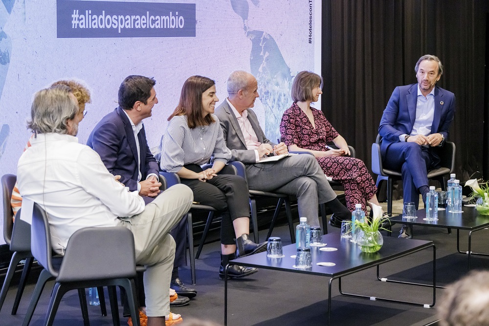Diálogo de José Ángel Preciados, CEO de ILUNION Hotels, con los grupos de interés