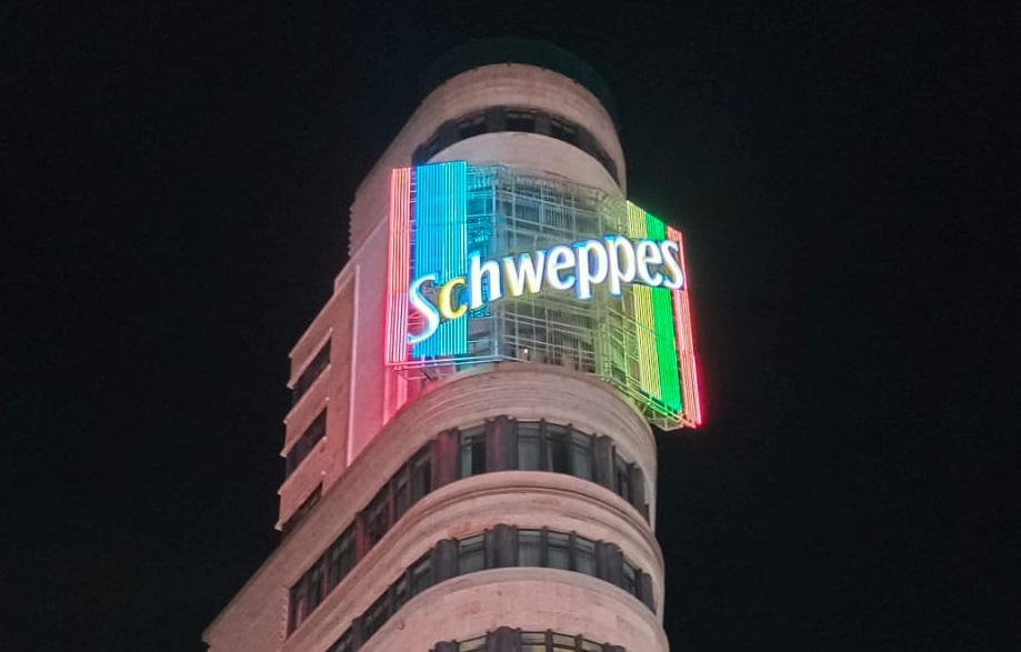 Schweppes quedará a oscuras en 'La hora del planeta'.