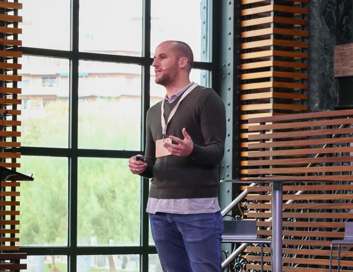 Borja Santos, CEO de full&fast, empresa especializada en electrificación y soluciones energéticas sostenibles.