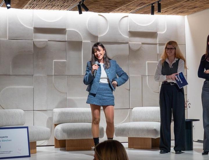 Marina Sánchez, doctora creadora de UBRA, un sujetador inteligente que podría predecir el cáncer de mama.