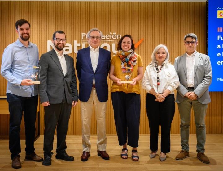 Elisa Antolín, investigadora de la Universidad Politécnica de Madrid, la tercera empezando por la derecha.