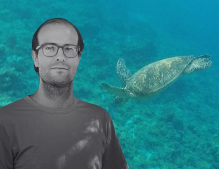 Jorge P. Rodríguez, investigador participante en el proyecto MegaMove, que ha trazado las rutas migratorias de más de 12.000 animales marinos.