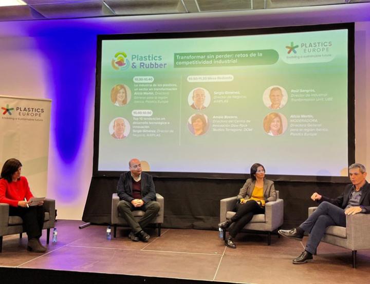 El sector del plástico emplea en España a más de 97.000 personas en 4.000 empresas.