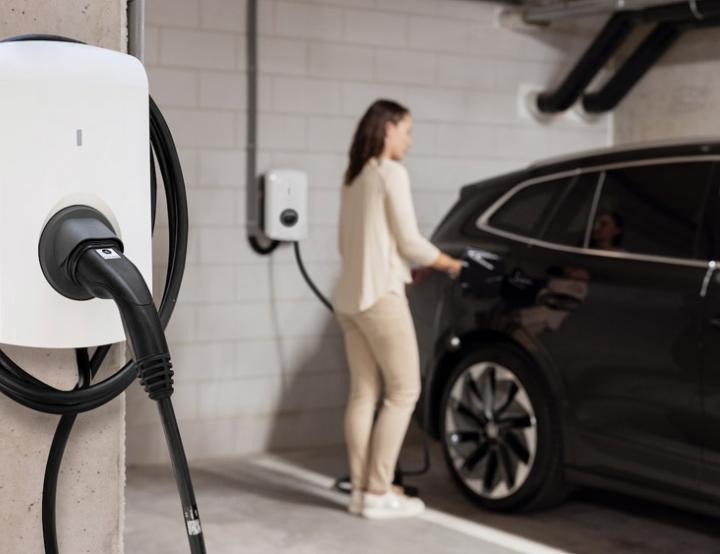 La transición hacia la movilidad eléctrica ya no es una visión futurista, sino una realidad tangible y una necesidad.