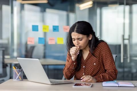 Tan solo el 23% de los encuestados afirma que su lugar de trabajo cuenta con sistemas que les permiten medir y regular la calidad del aire.