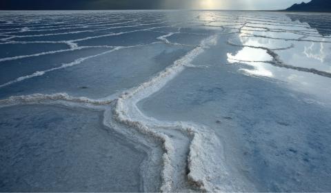 Todos los estudios sugieren que el mar Mediterráneo se vació y se llenó varias veces.