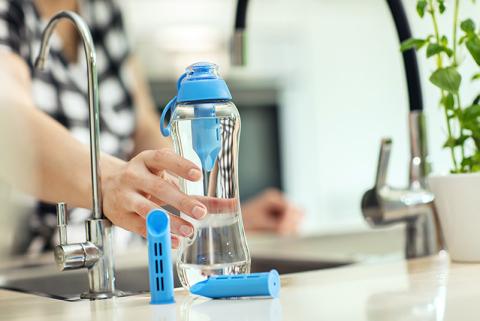 Los españoles consumen hasta 132 litros de agua por habitante y día.