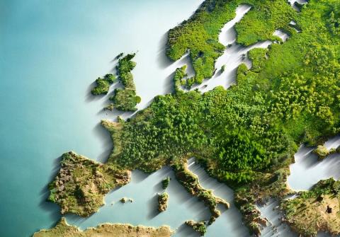 El 88% de los encuestados cree que es importante invertir más en energías renovables y eficiencia energética.