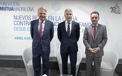 De izda. a dcha.: Ignacio Garralda, Fernando Grande-Marlaska y Manuel Almenar. (Foto: FMM).