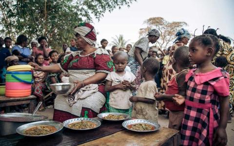 El número de personas que pasan hambre en el mundo crece por cuarto año consecutivo.