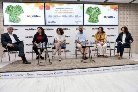 Chema Doménech, Gema Gómez, Carol Blázquez, Miguel Carvajal, Paloma García y Silvia Pérez.