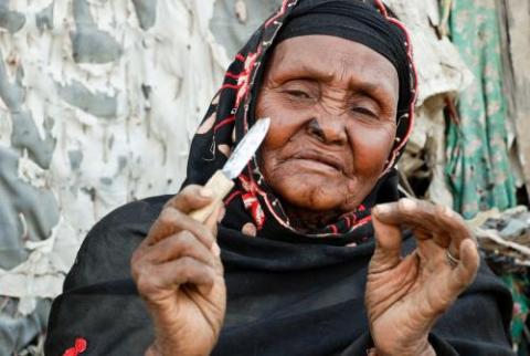 Las comadronas son clave para erradicar la mutilación genital femenina. (Foto Zeba Mbuvi.World Vision).