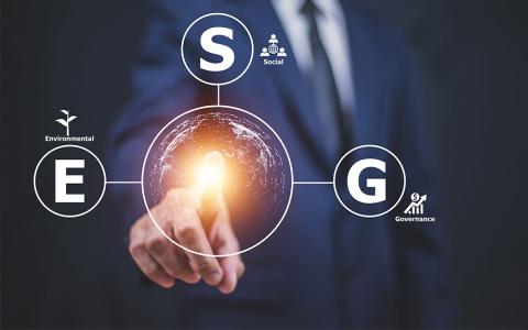 El Ibex-35 es el tercer índice europeo que presenta mayor uso de métricas ESG en los planes de incentivos.