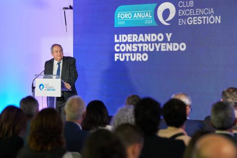 El ministro de Industria y Turismo, Jordi Hereu, clausurando el acto.