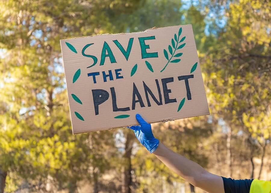 El 73% de la juventud desconfía de la voluntad de los líderes políticos para implementar acuerdos en materia medioambiental. El 73% de la juventud desconfía de la voluntad de los líderes políticos para implementar acuerdos en materia medioambiental.