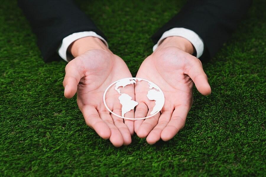 El sector empresarial español está impulsando el cambio hacia un modelo económico bajo en carbono. El sector empresarial español está impulsando el cambio hacia un modelo económico bajo en carbono.