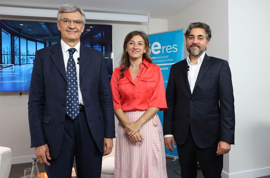 Ignacio Juliá también abordó cuestiones como el impacto de la banca en el cambio climático.