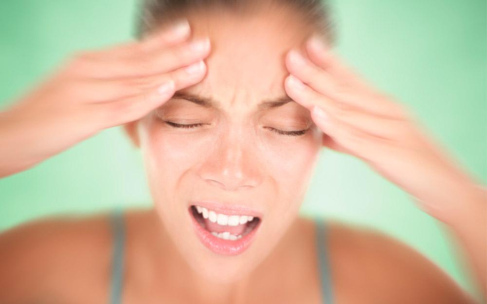 Entre los síntomas más comunes del déficit de DAO están las migrañas y los trastornos gastrointestinales.