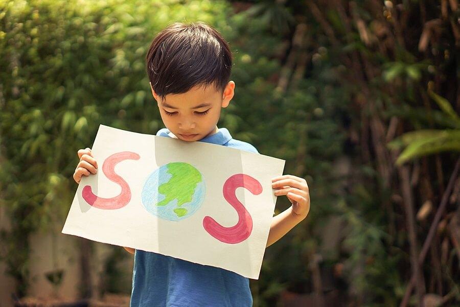 La emergencia climática es el principal riesgo para la infancia porque tiene un impacto integral sobre todos sus derechos. La emergencia climática es el principal riesgo para la infancia porque tiene un impacto integral sobre todos sus derechos.