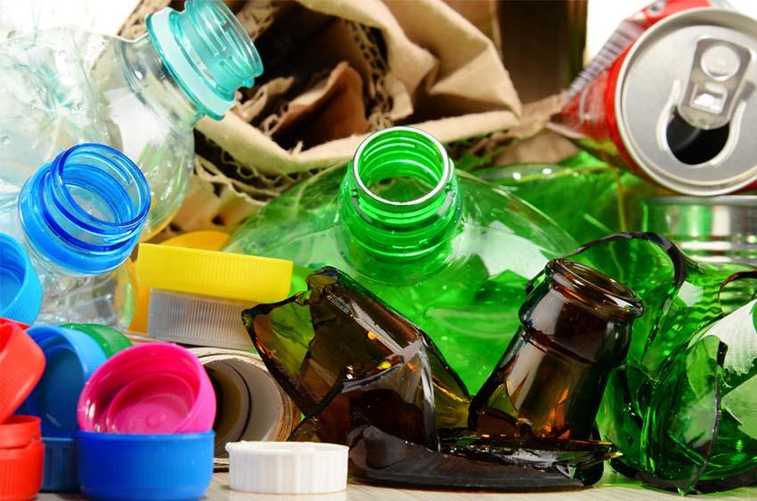 Las normas exigen reducir la cantidad de residuos de envases de plástico. Las normas exigen reducir la cantidad de residuos de envases de plástico.