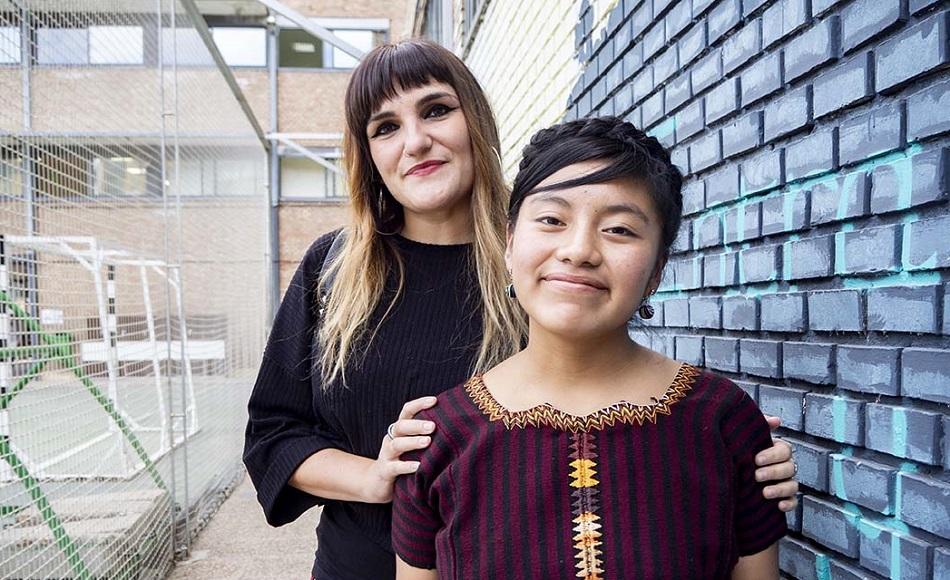 Rozalén y Kim (Foto: Daniela Morrale - Entreculturas).