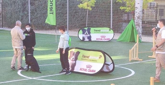 Los niños aprendieron cómo las mascotas ayudan a proteger el medio ambiente.